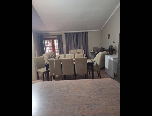 2 BEDROOM PROPERTY TO RENT IN VANDERBIJLPARK SW 5